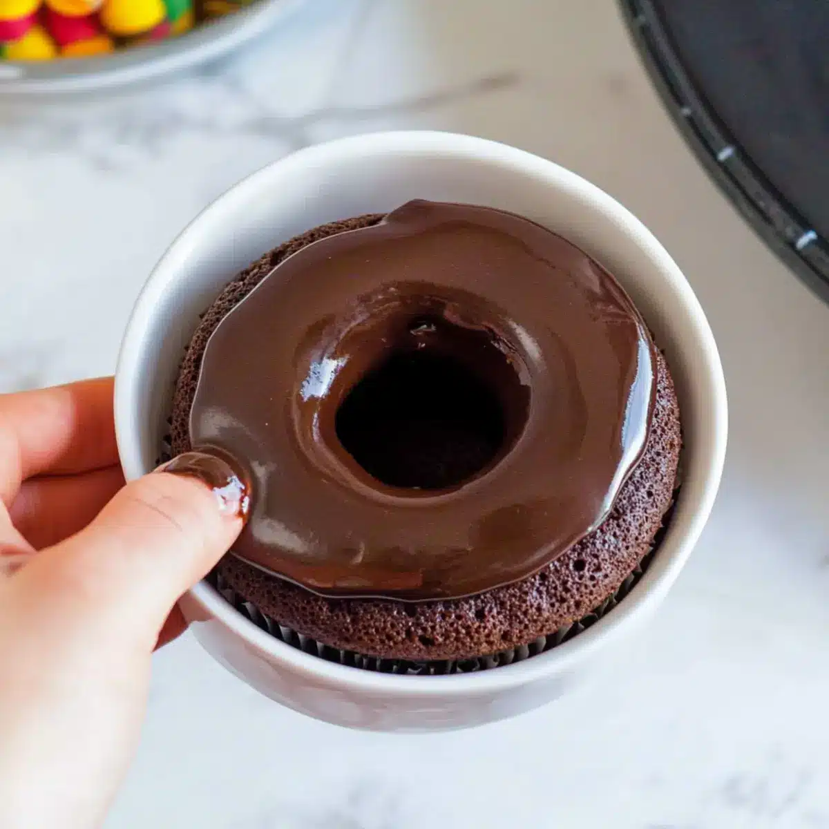 Easy 5-Minute Chocolate Glaze for Cakes, Donuts & More